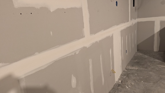 drywall taped seams and dry plus 3 joint compound